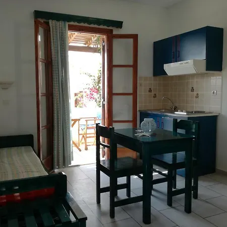 Dina's Diamond Apartment