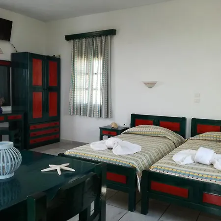 Dina's Diamond * Agios Prokopios (Naxos)