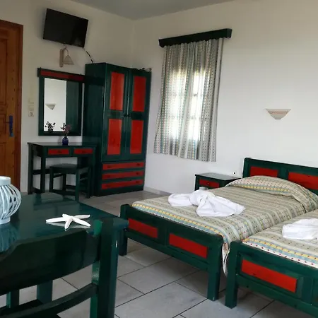 Dina's Diamond * Agios Prokopios (Naxos)