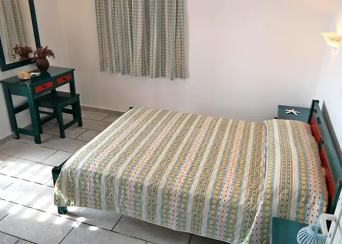 Dina's Diamond Apartman *